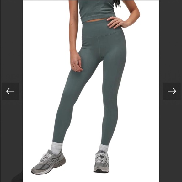 Spiritual Gangster Pants - SPIRITUAL GANGSTER
AMARA WIDE RIB SEAMLESS LEGGING